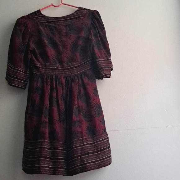 Betsy Johnson, Size 2, Deep neckline midi dress - Picture 2 of 2